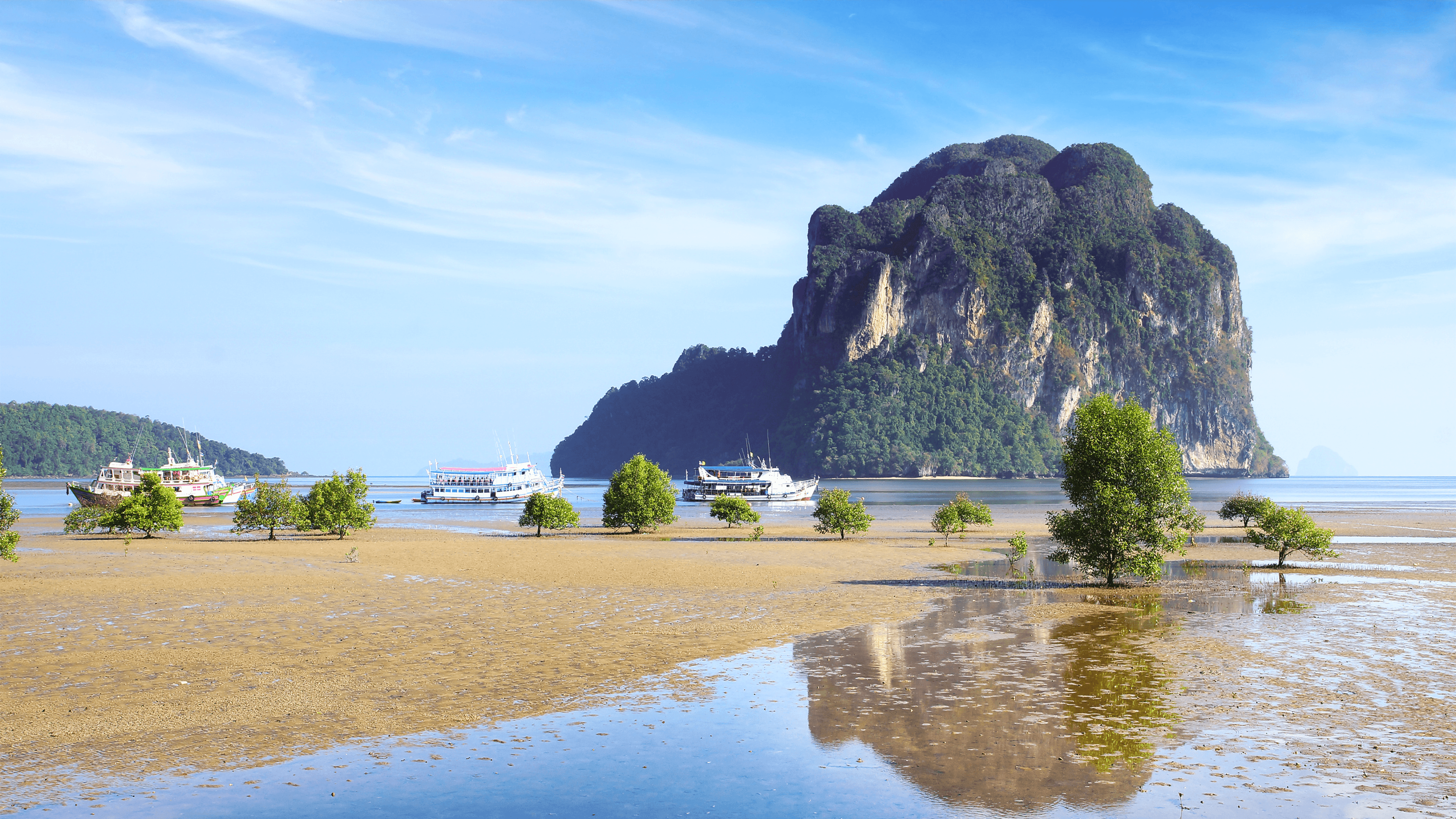 Trang Islands Travel Guide 2026 | Best Islands, Snorkeling & Travel Tips